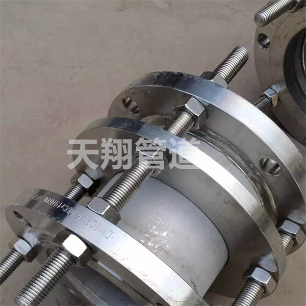 ����P���s��